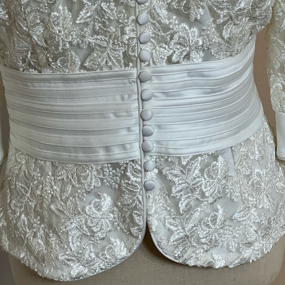 JS Collections embroidered/beaded evening or special occasion jacket Ivory Sz 10 - Picture 3 of 15